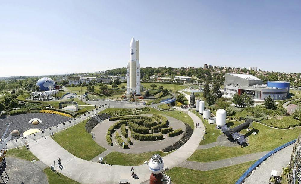 Hotel Arena Тулуза Экстерьер фото